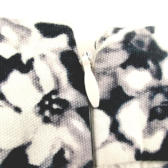 Gap EUC Women's 2 Floral Zipper Navy Mini Skirt - Picture 4 of 8